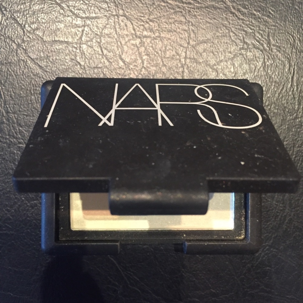 Nars albatross highlighter